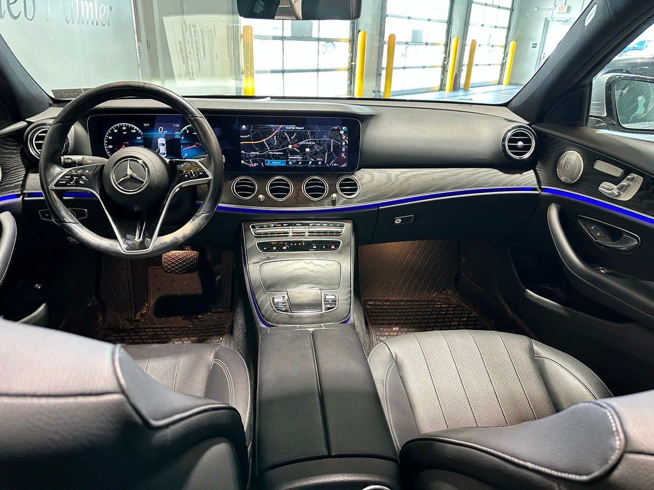 Used 2023 Mercedes-Benz E 350 4MATIC Sedan image 6