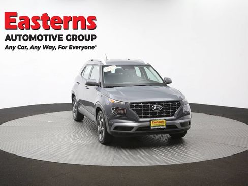 Used 2025 Hyundai Venue SEL FWD image 50