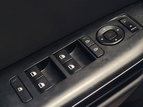 Used 2025 Kia K4 FWD image 27