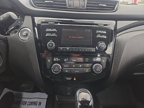 Used 2018 Nissan Rogue Sport SV w/ SV All-Weather Package image 20