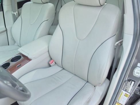 Used 2012 Toyota Venza Limited image 23