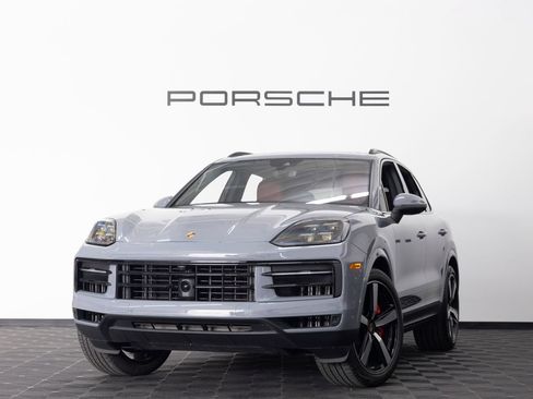 Certified 2026 Porsche Cayenne S AWD/4WD image 1
