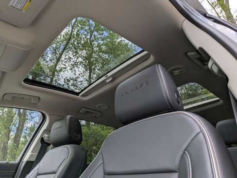 Certified 2023 GMC Acadia Denali w/ Denali Ultimate Package AWD/4WD image 14