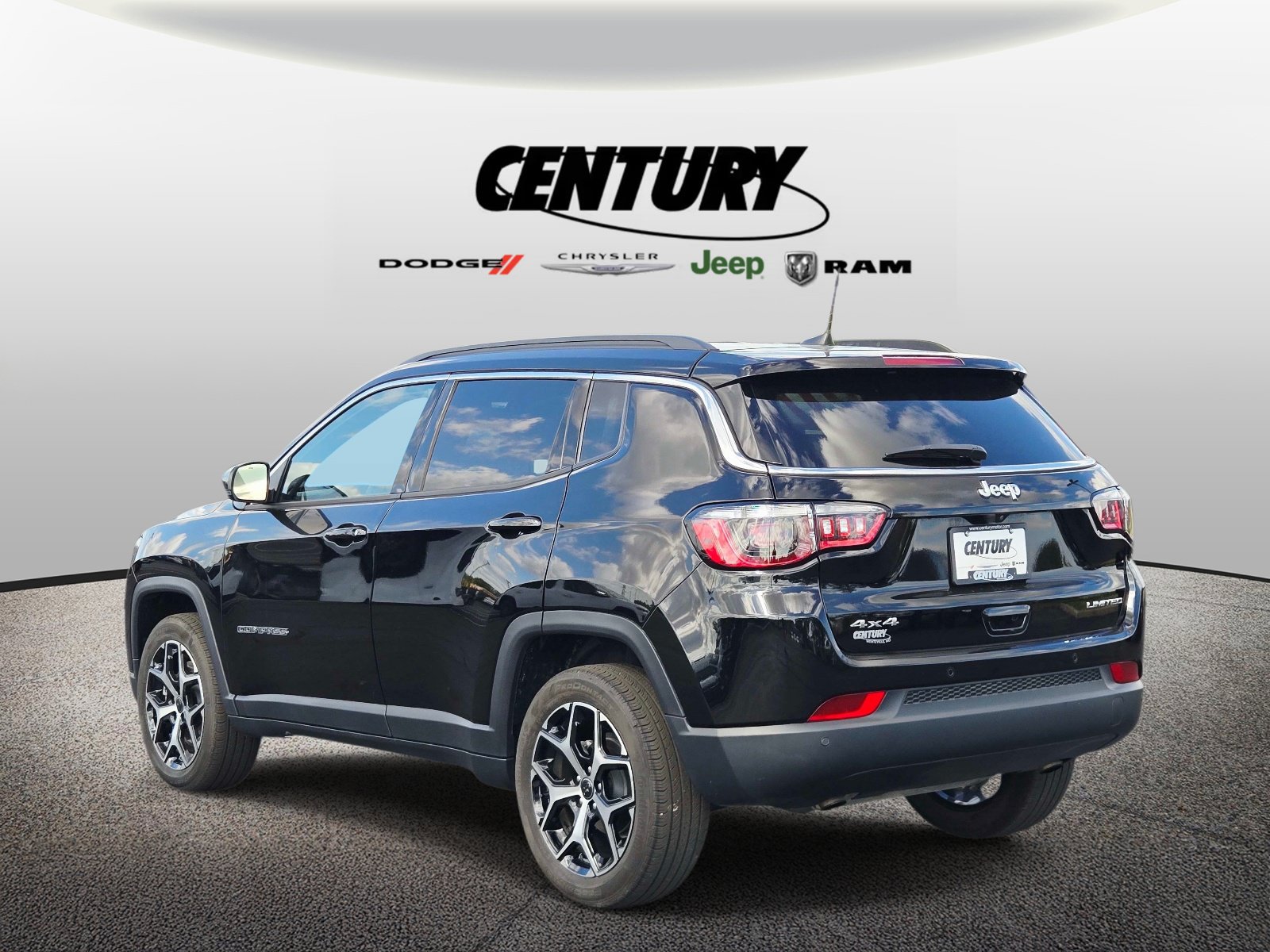 Used 2025 Jeep Compass Limited AWD/4WD image 6