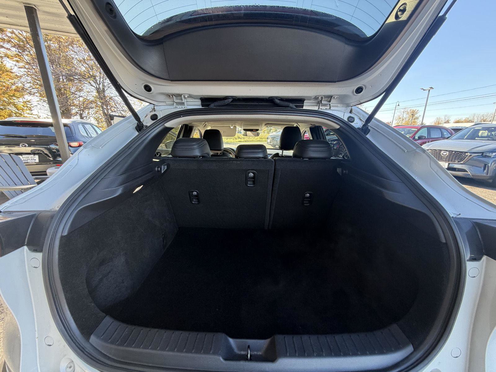 Used 2024 MAZDA CX-30 AWD 2.5 S w/ Select Sport Pkg image 12