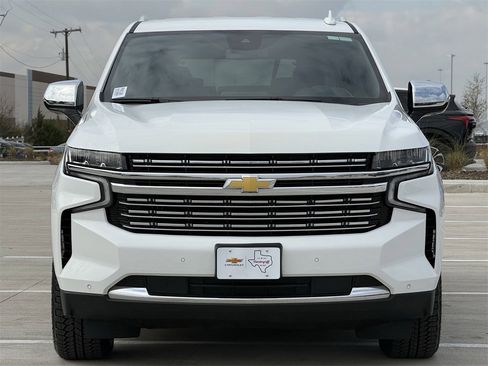 Used 2023 Chevrolet Suburban Premier image 8