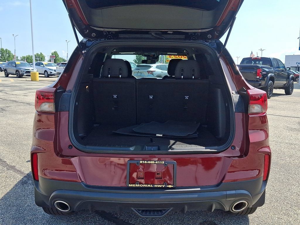 Used 2023 Chevrolet TrailBlazer RS AWD/4WD image 30