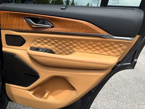 Used 2025 Jeep Grand Cherokee Summit image 53