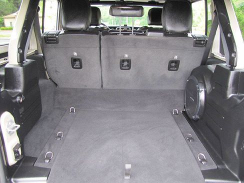 Used 2022 Jeep Wrangler Unlimited Rubicon 4xe w/ Cold Weather Group AWD/4WD image 17