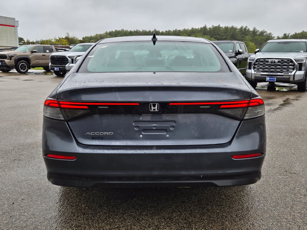 Used 2024 Honda Accord EX image 4
