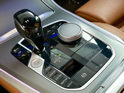 Used 2023 BMW X5 sDrive40i w/ Parking Assistance Package image 17