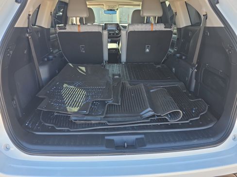 Used 2022 Toyota Highlander Bronze Edition image 34