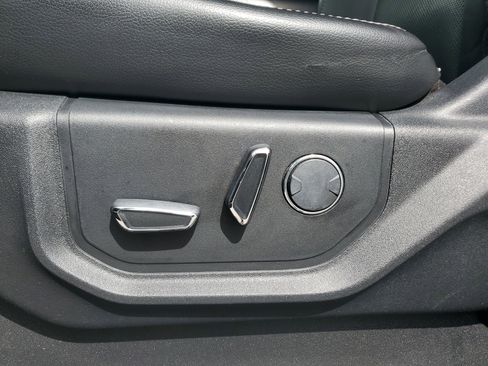 Used 2019 Ford F350 Lariat w/ Lariat Value Package image 10