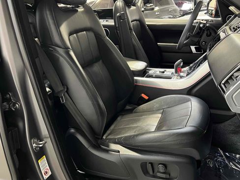 Used 2020 Land Rover Range Rover Sport HST image 33