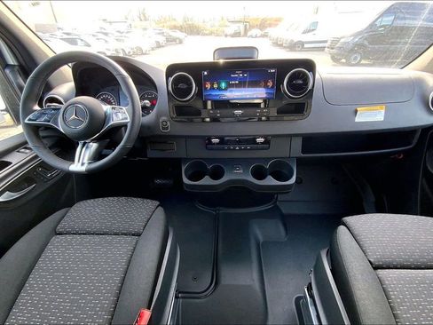 New 2025 Mercedes-Benz Sprinter 2500 image 5