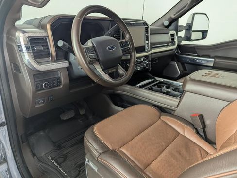 Used 2025 Ford F450 King Ranch w/ Chrome Package image 13