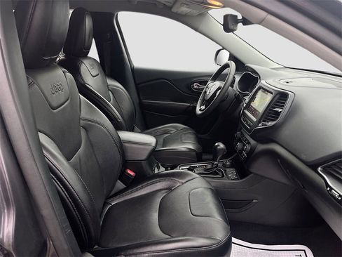 Used 2023 Jeep Cherokee Altitude Lux image 27