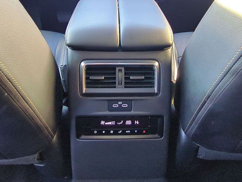 Used 2024 MAZDA CX-90 3.3 Turbo w/ Preferred Plus image 28