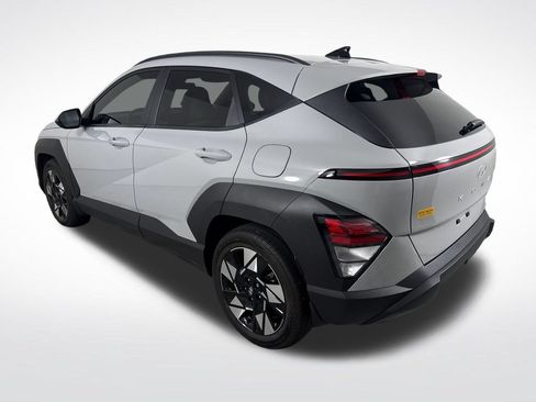 Certified 2024 Hyundai Kona SEL w/ Convenience Package FWD image 6