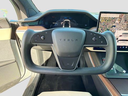 Used 2022 Tesla Model X AWD/4WD image 35