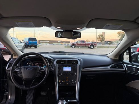 Used 2020 Ford Fusion S image 19