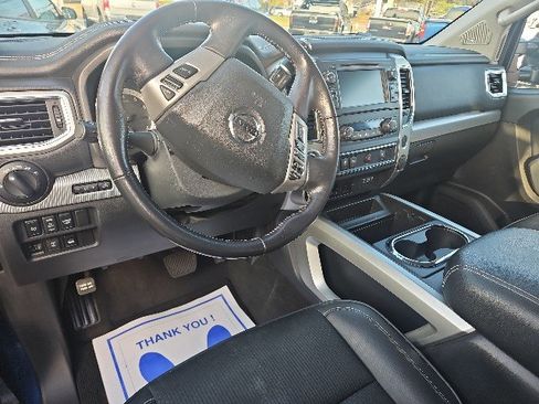 Used 2019 Nissan Titan PRO-4X w/ Pro-4x Utility Package image 10