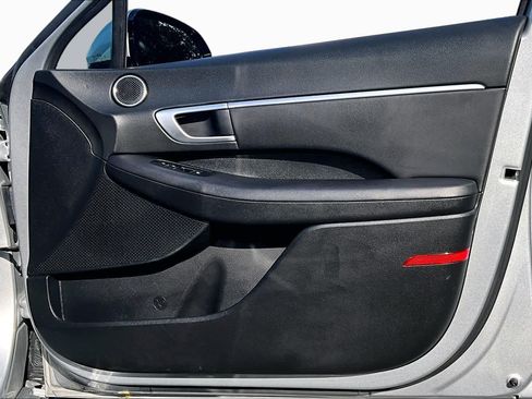 Used 2025 Hyundai Sonata SEL FWD image 23