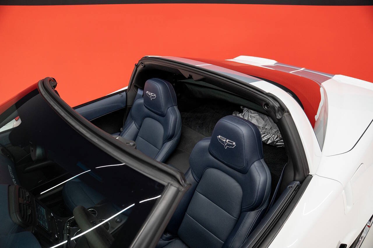 Used 2013 Chevrolet Corvette Grand Sport w/ 4LT Preferred Equipment Group RWD image 21