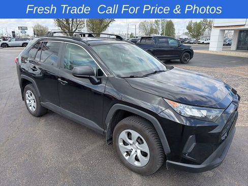 Used 2021 Toyota RAV4 LE image 7