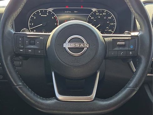 Used 2024 Nissan Rogue SV w/ SV Premium Package FWD image 10