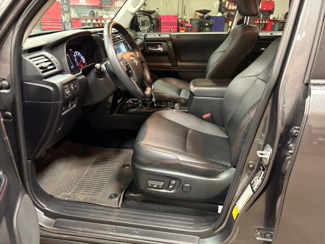 Used 2023 Toyota 4Runner TRD Off-Road Premium w/ Off Road Premium Plus Package AWD/4WD image 30