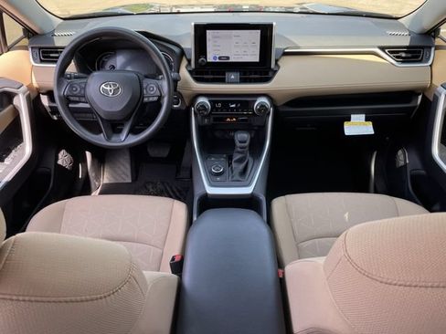 Used 2025 Toyota RAV4 XLE w/ Convenience Package AWD/4WD image 10