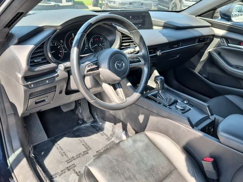 Used 2022 MAZDA MAZDA3 s FWD image 11