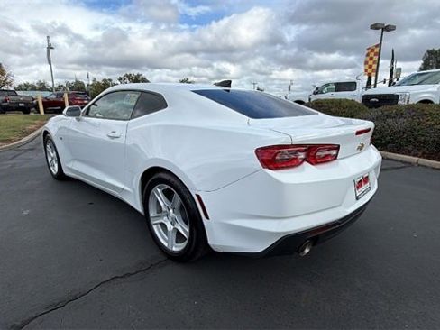 Used 2024 Chevrolet Camaro LT w/ Technology Package image 6