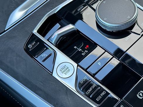 New 2026 BMW X5 sDrive40i w/ Climate Comfort Package image 25