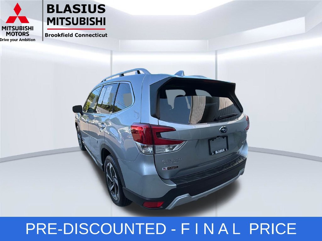 Used 2023 Subaru Forester Touring AWD/4WD image 11