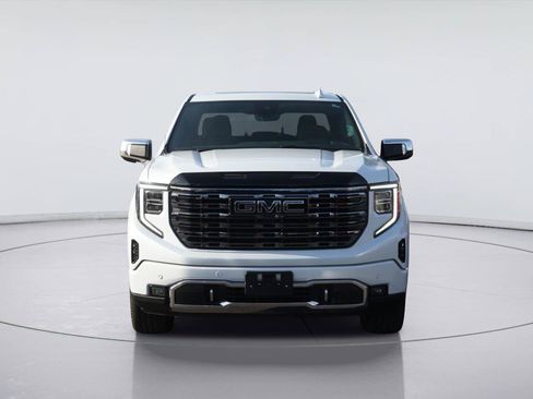 Used 2026 GMC Sierra 1500 Denali Ultimate AWD/4WD image 3