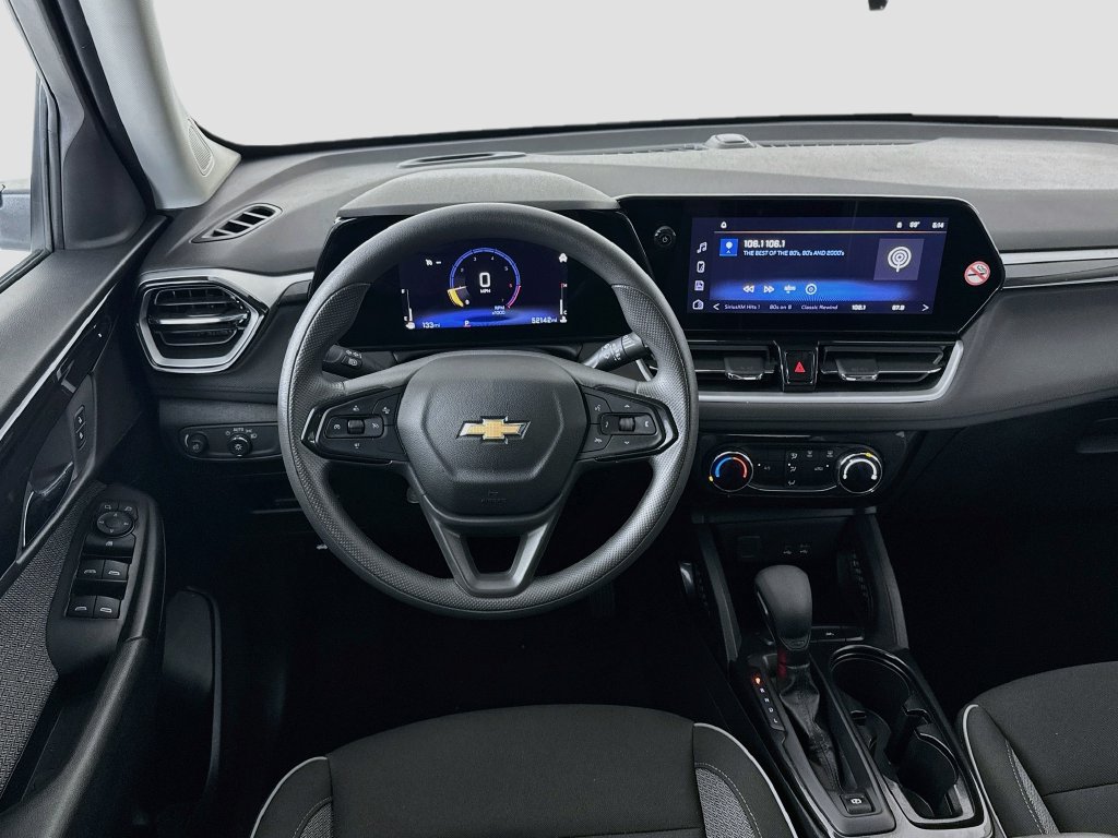 Used 2025 Chevrolet TrailBlazer LT FWD image 22