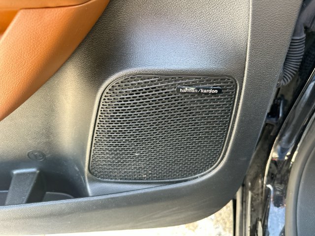 Used 2024 Chrysler Pacifica Pinnacle AWD/4WD image 35