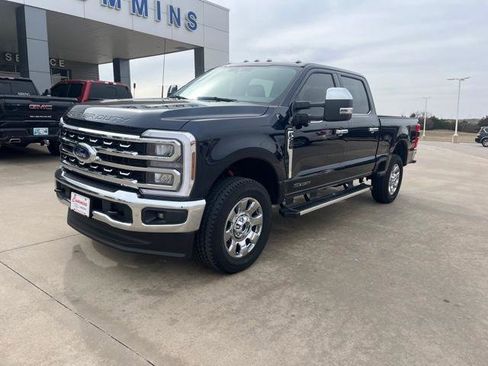 Used 2025 Ford F250 Lariat w/ Chrome Package image 1
