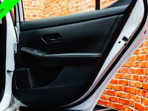 Certified 2024 Nissan Sentra SV w/ All-Weather Package FWD image 45