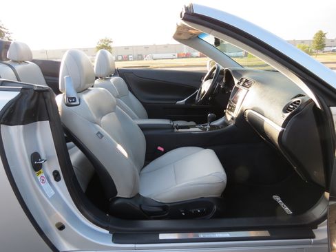 Used 2012 Lexus IS 250C image 43