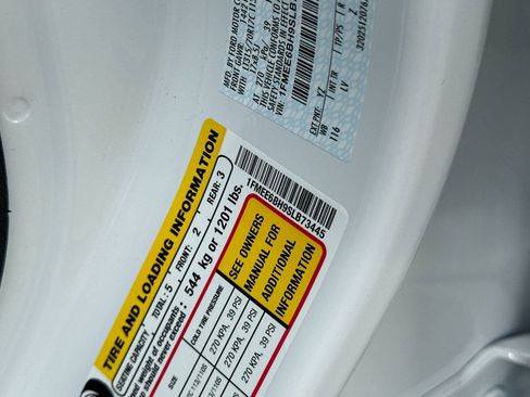 New 2025 Ford Bronco Base w/ Sasquatch Package image 33