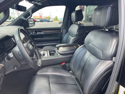 Used 2024 Jeep Grand Wagoneer L 4WD image 13