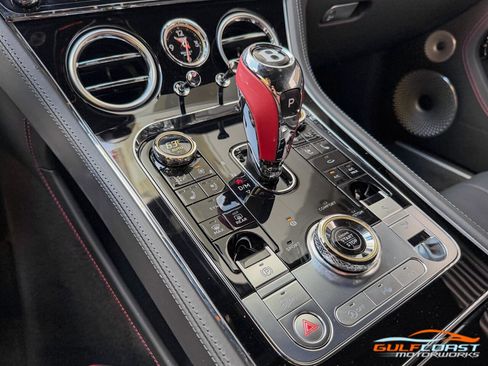Used 2024 Bentley Continental GT V8 image 19