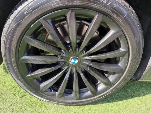 Used 2017 BMW 740i 740i Sedan 4D image 17