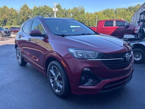 Used 2023 Buick Encore GX Select w/ Sport Touring Package FWD image 2