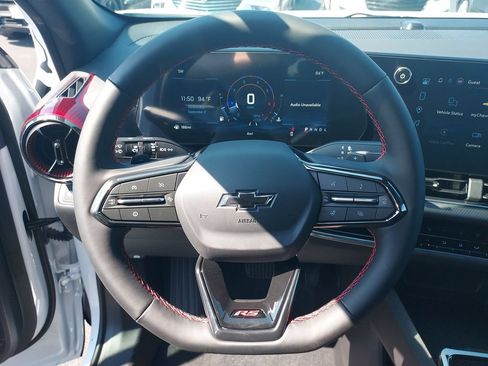 New 2027 Chevrolet Equinox RS FWD image 17
