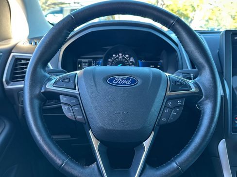 Certified 2023 Ford Edge SEL image 24