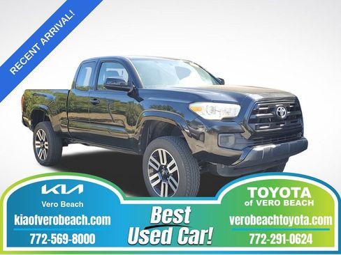 Used 2016 Toyota Tacoma SR image 1